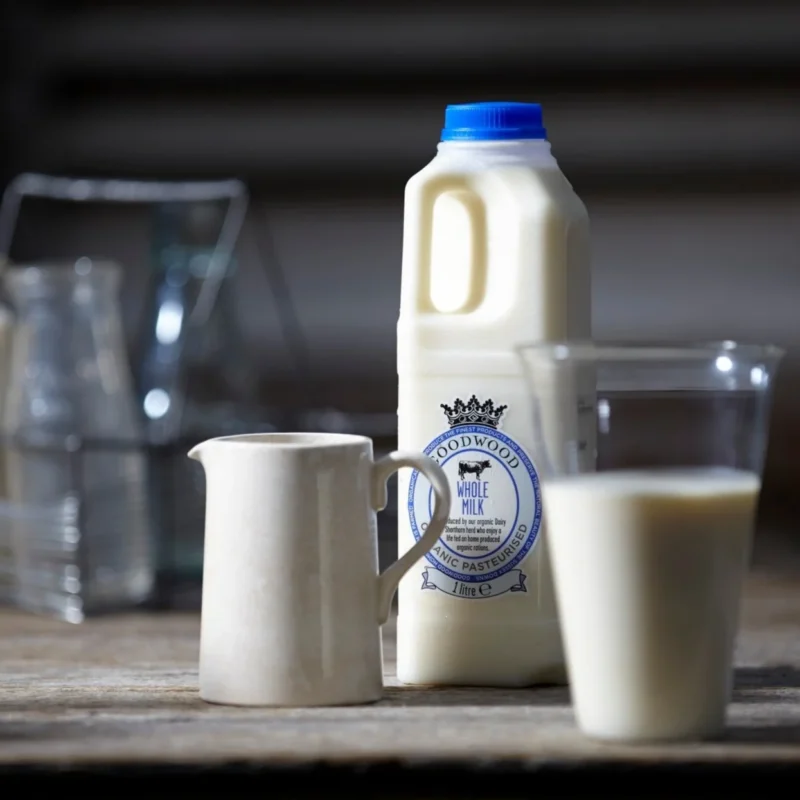 Organic-Milk-credit-Stephen-Hayward002WebRes Organic-Milk-credit-Stephen-Hayward002WebRes